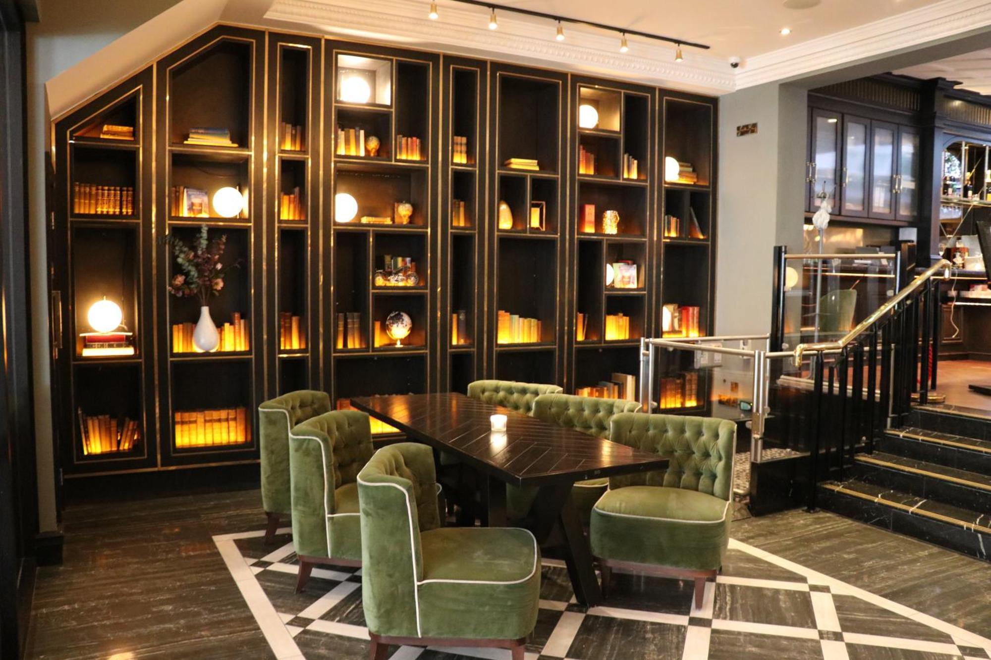 Iveagh Garden Hotel — Fotos 1
